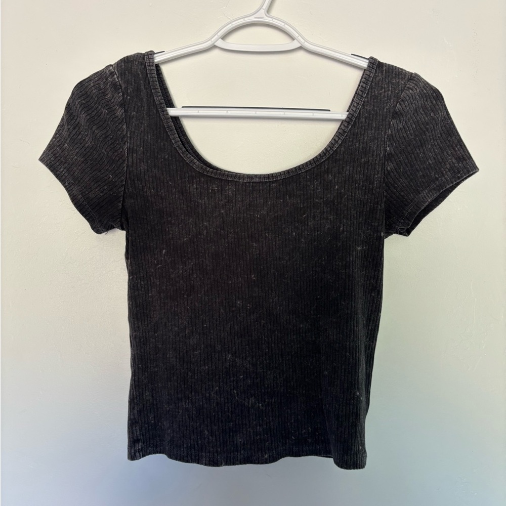 Wild fable, size M, color is charcoal with light gray in it.